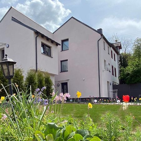 Sonnenlay Lounge - Studio & Ferienhaus Brauneberg Esterno foto