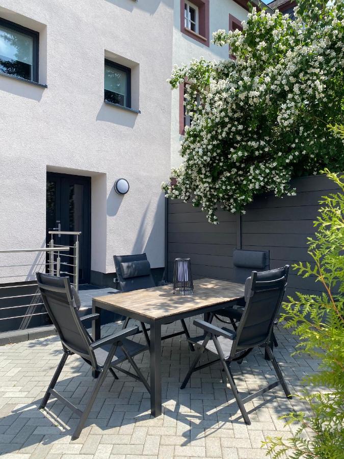 Sonnenlay Lounge - Studio & Ferienhaus Brauneberg Esterno foto